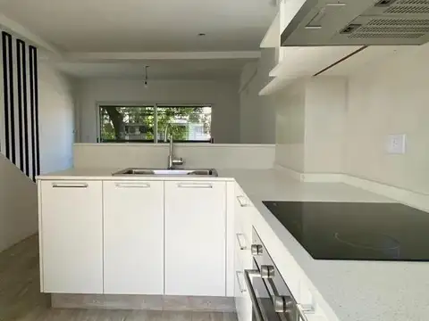 Venta - 4 Ambientes - L.De Nuñez