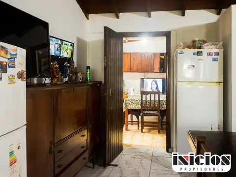 Un Chalet y Departamento en Block: Rico Nº 929 - Mar de Ajó - El Silvio - C606