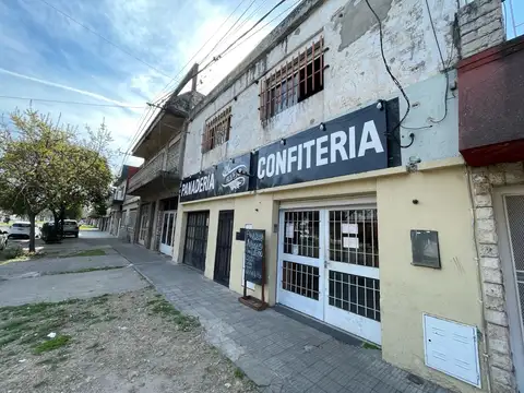 Local en Venta en Parque Casado, USD 210.000
