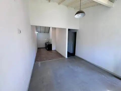 Casa en Alquiler con 1 cochera