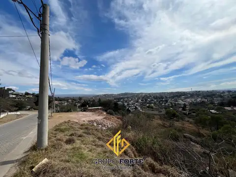 Terreno en Venta en Villa Del Lago, USD 380.000