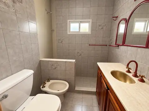 Depto Tipo Casa en Venta al Este