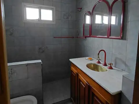 Depto Tipo Casa en Venta 50 años