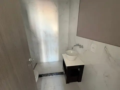 Monoambiente en venta en Floresta. 4°B.