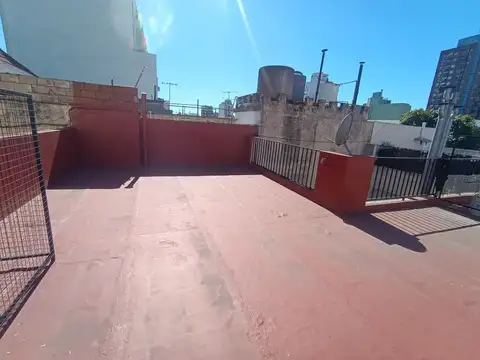Departamento VENTA dos ambientes con cochera Quirno 70 / Flores