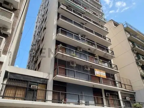 Doblas 100, Piso 7