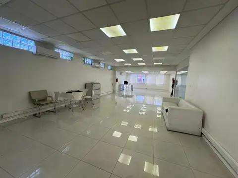 Oficina en Alquiler al Sureste