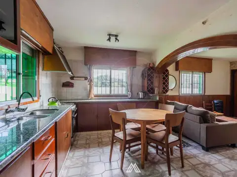 Casa en Venta con 1 cochera