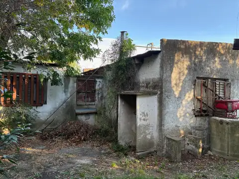 Casa venta de dos dormitorios, Berisso