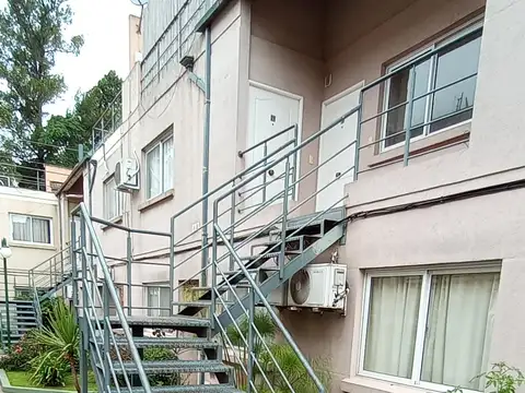 12 de Octubre 600, Piso 1