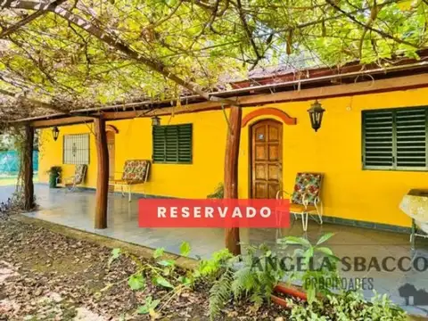 Casa de Campo en Venta en PARADA ROBLES. RESERVADA