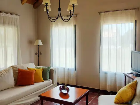Casa en Venta en Villa De Las Rosas, USD 135.000