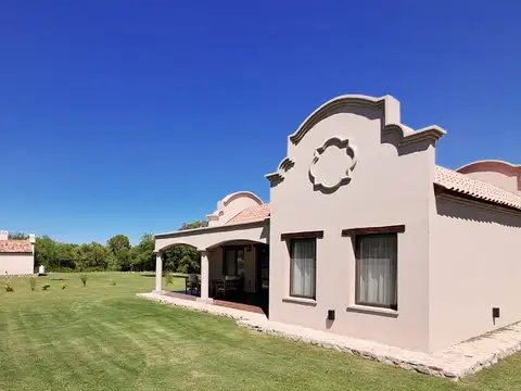 Se vende! Impecable casa en Villa de las Rosas, Traslasierra, Cordoba