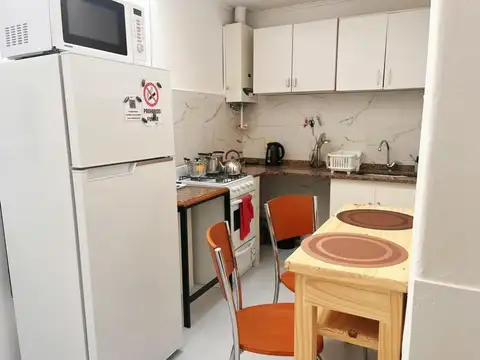 Depto Tipo Casa 2 ambientes con 1 baño