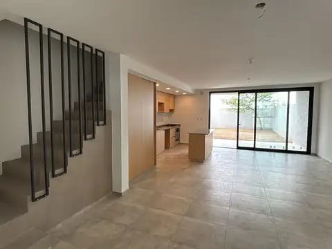 Depto Tipo Casa en Venta de 3 dormitorios