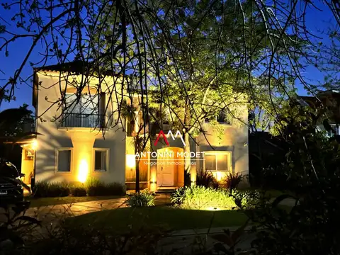 Casa en Venta de 5 dormitorios