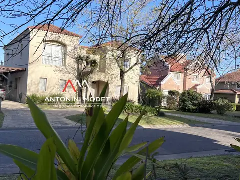 Casa en Venta al Este