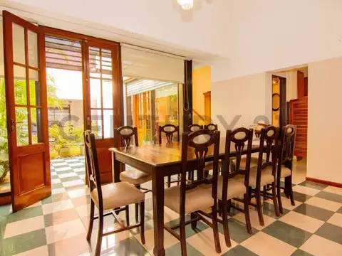 Casa en Venta con 1 cochera