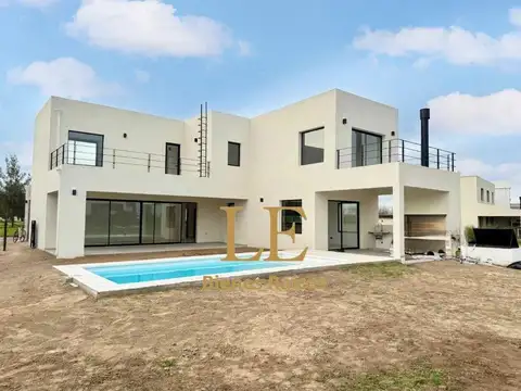 VENTA CASA EN EL NAUDIR