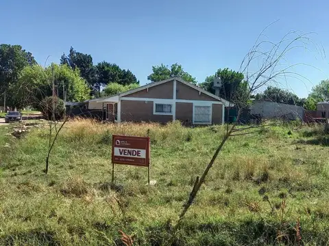 Planes y Juki, Barrio Dos de Abril