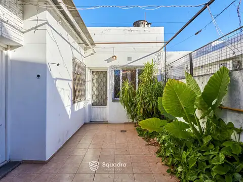 VENTA - Casa interna de 3 dormitorios con 2 patios - Barrio España y Hospitales, Rosario. - APTO CRÉ