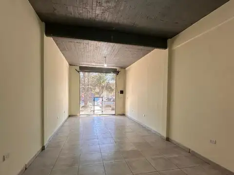 ALQUILER DE LOCAL EN PABLO NOGUES SOBRE AV. OLIVOS