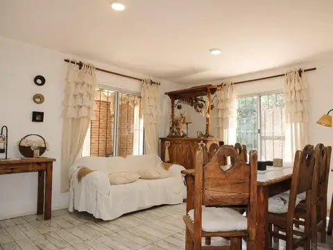 Casa en Venta en Barrio el Cazador, USD 160.000