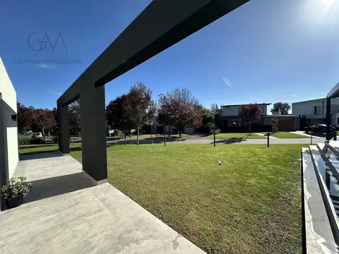 Casa en Venta en Arenas del Sur, USD 290.000
