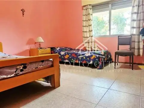 Casa en la Floresta, se escucha permuta por depto en Montevideo o Punta del Este