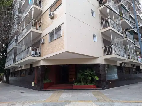 Charlone 2100
