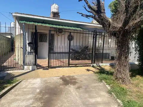 Casa 2 ambientes. | Molinari al 4600