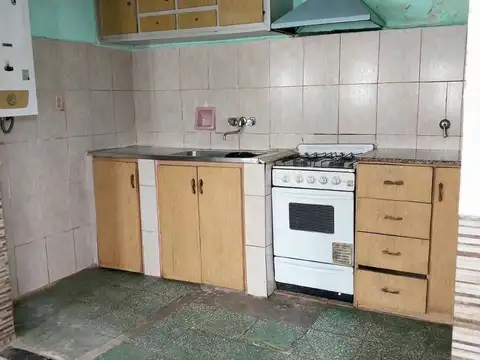 Depto Tipo Casa en Venta 50 años