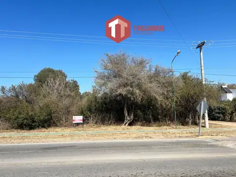 Amplio Terreno en Carpintería