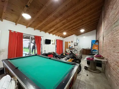 Casa en Venta con 2 cocheras