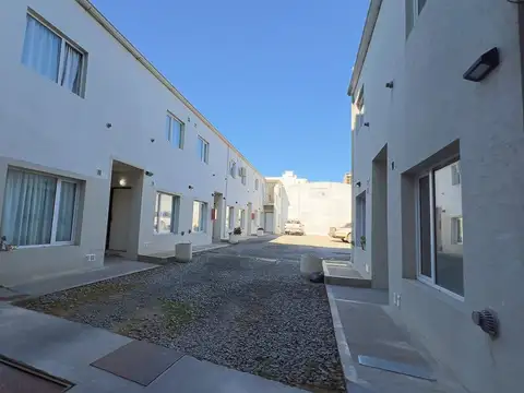 Depto Tipo Casa 4 ambientes con 1 baño