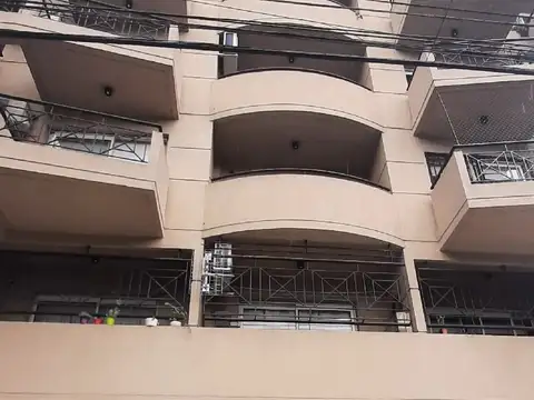 Departamento en Alquiler en Floresta, $ 750.000