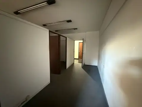 Oficina 2 ambientes con 1 baño