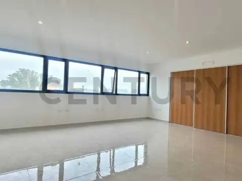 Oficina en alquiler en Gonnet con cochera en venta
