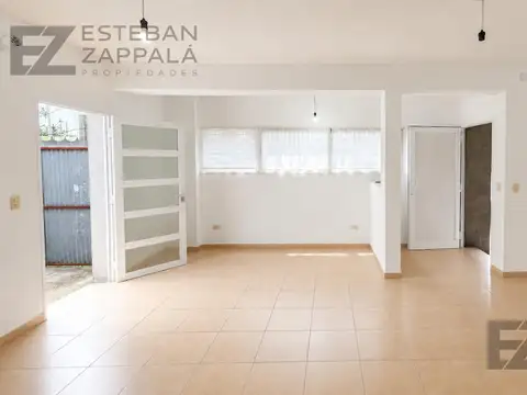 Casa en Alquiler en Barrio Remedios de Escalada de San Martín, $ 700.000