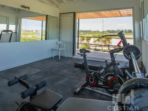 Terreno en Venta 20  mts Fondo