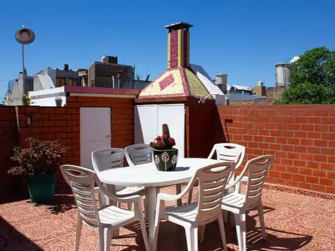 Depto Tipo Casa en Venta 47 años