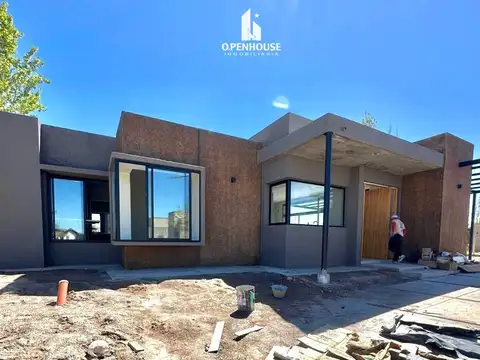 OPENHOUSE vende maravillosa casa a estrenar en Barrio La Luisa