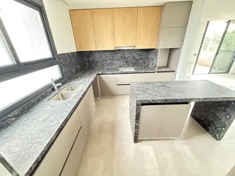 Departamento en Alquiler con 2 cocheras