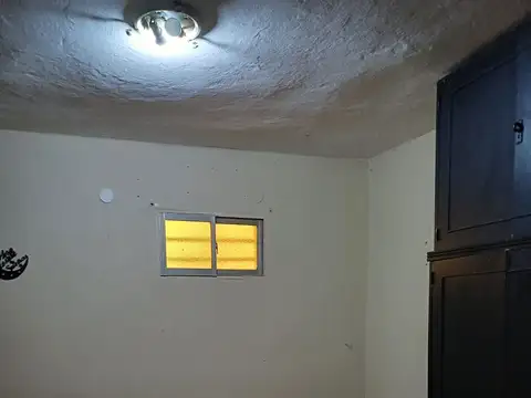 Casa en Alquiler con 1 cochera
