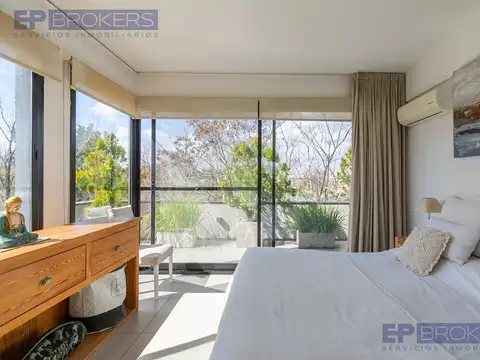 Departamento 4 ambientes en venta en Las Liebres con terraza privada