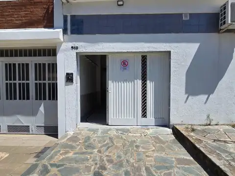 Local en Alquiler en Centro, $ 400.000