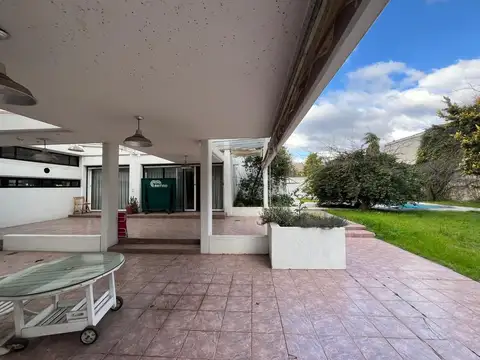 Casa en Venta en Liniers, USD 900.000