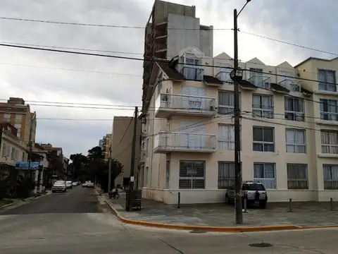 318 - MENSAJERIAS 100, Piso 2