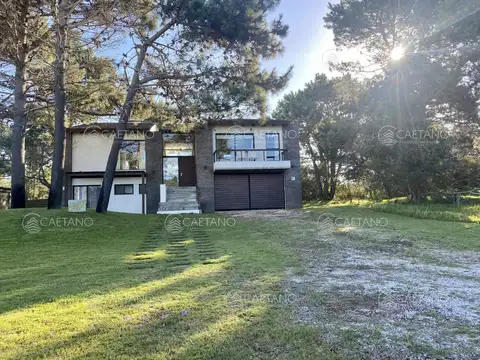 Casa en Alquiler Temporal de 4 dormitorios