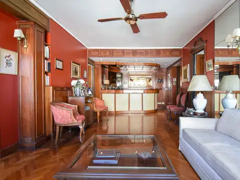 Departamento en Venta de 8 ambientes